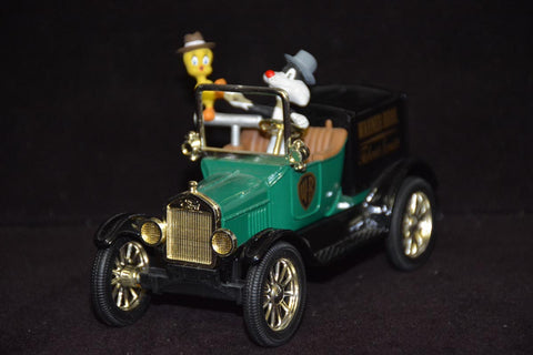 1918 Ford Runabout die cast car - Sylvester & Tweety